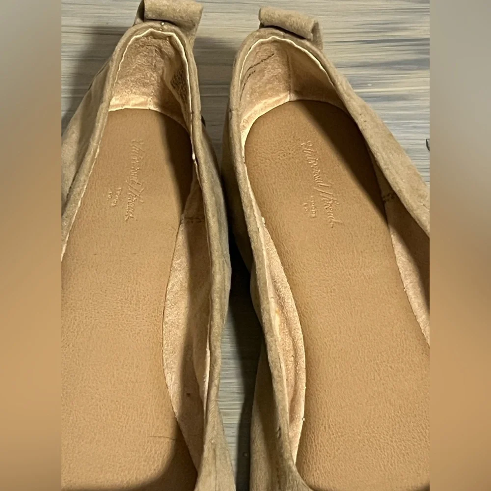 Universal Thread Tan Women's Flats